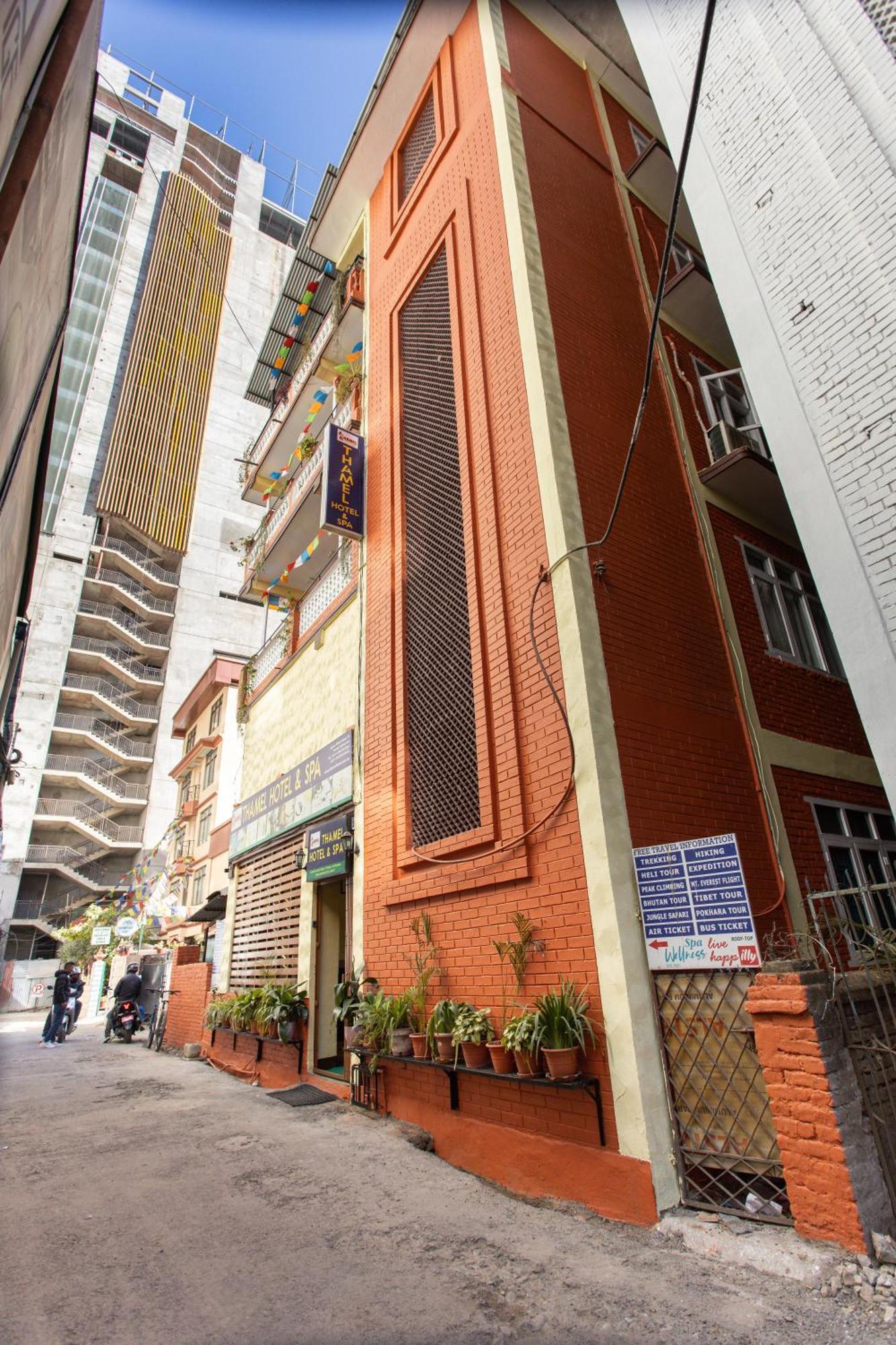 Thamel Hotel & Spa Kathmandu Exteriör bild